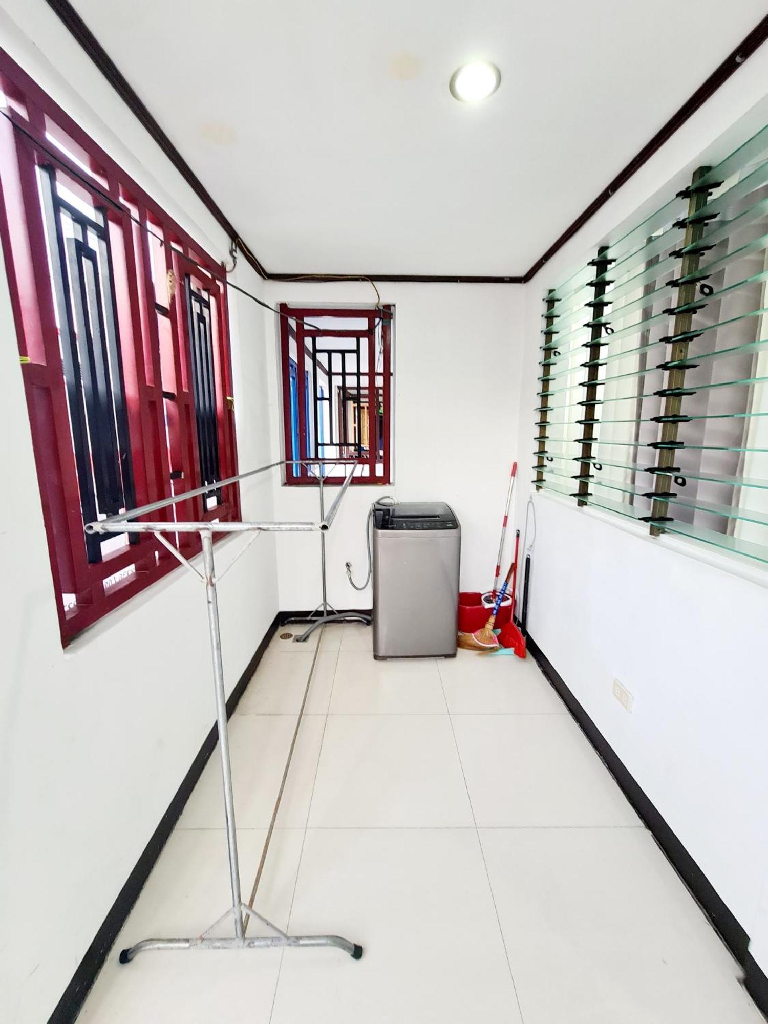 Calapan City Fully Furnished House Transient Near Xentromall L39 Ngoại thất bức ảnh