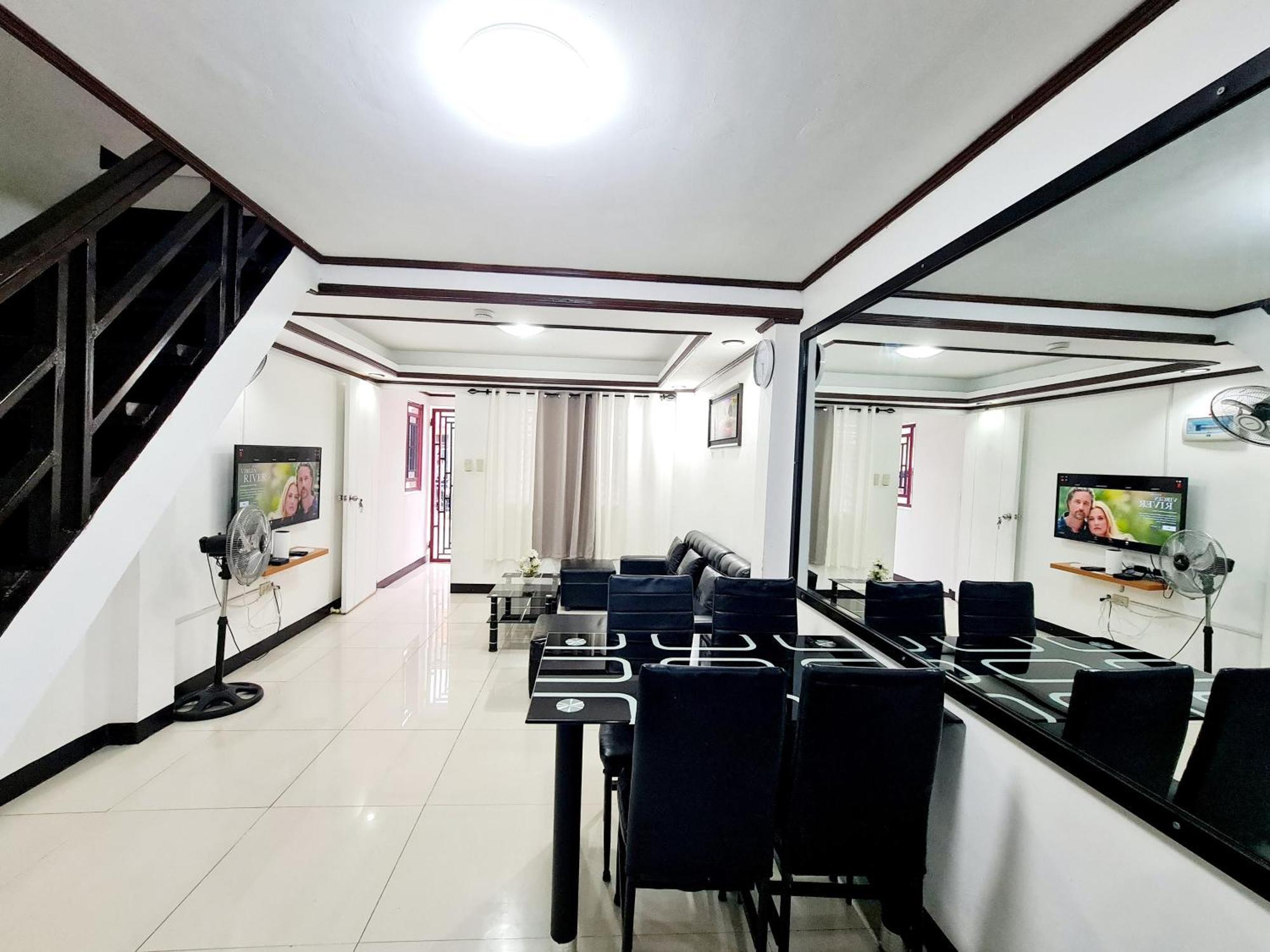 Calapan City Fully Furnished House Transient Near Xentromall L39 Ngoại thất bức ảnh