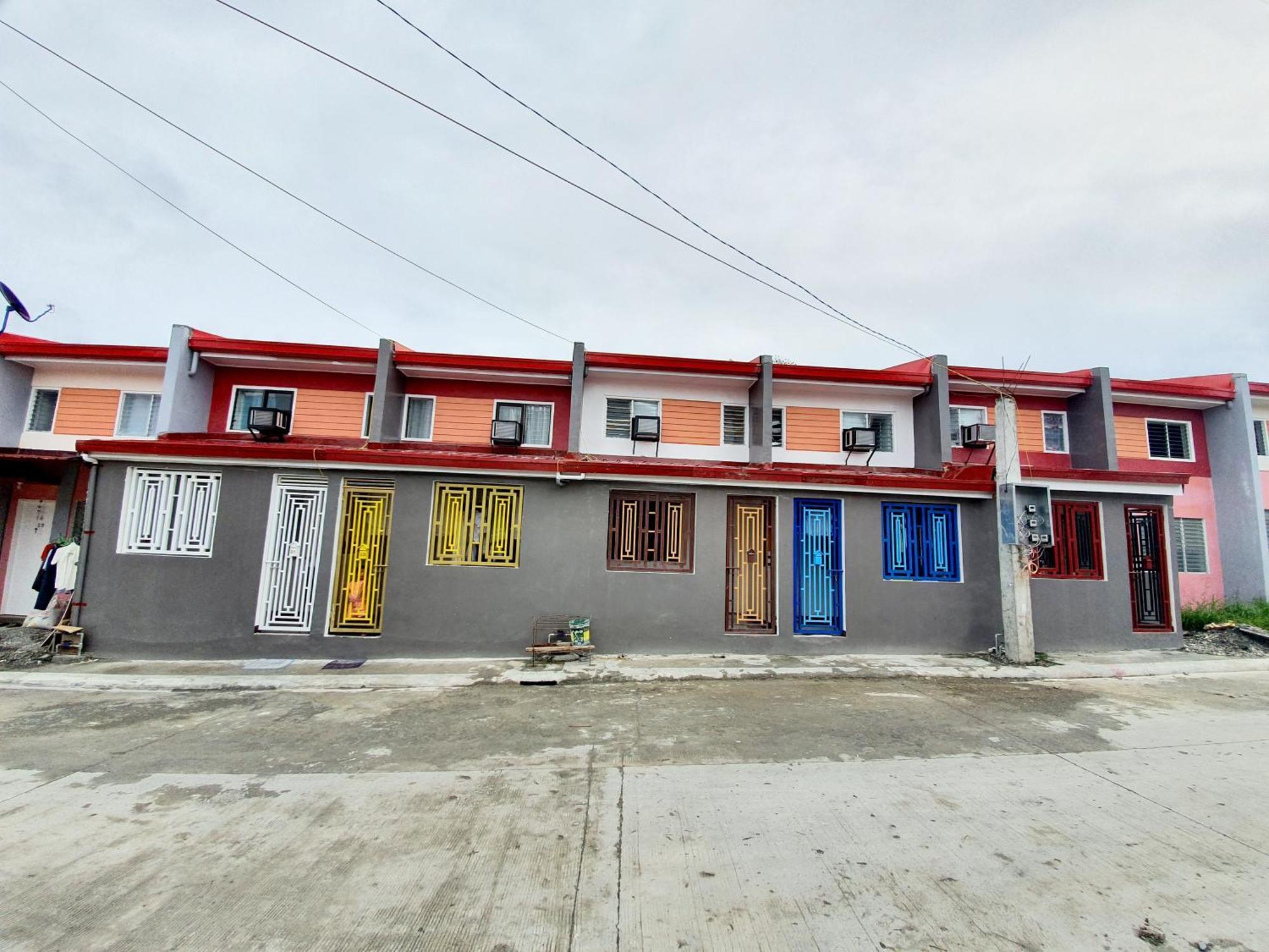 Calapan City Fully Furnished House Transient Near Xentromall L39 Ngoại thất bức ảnh
