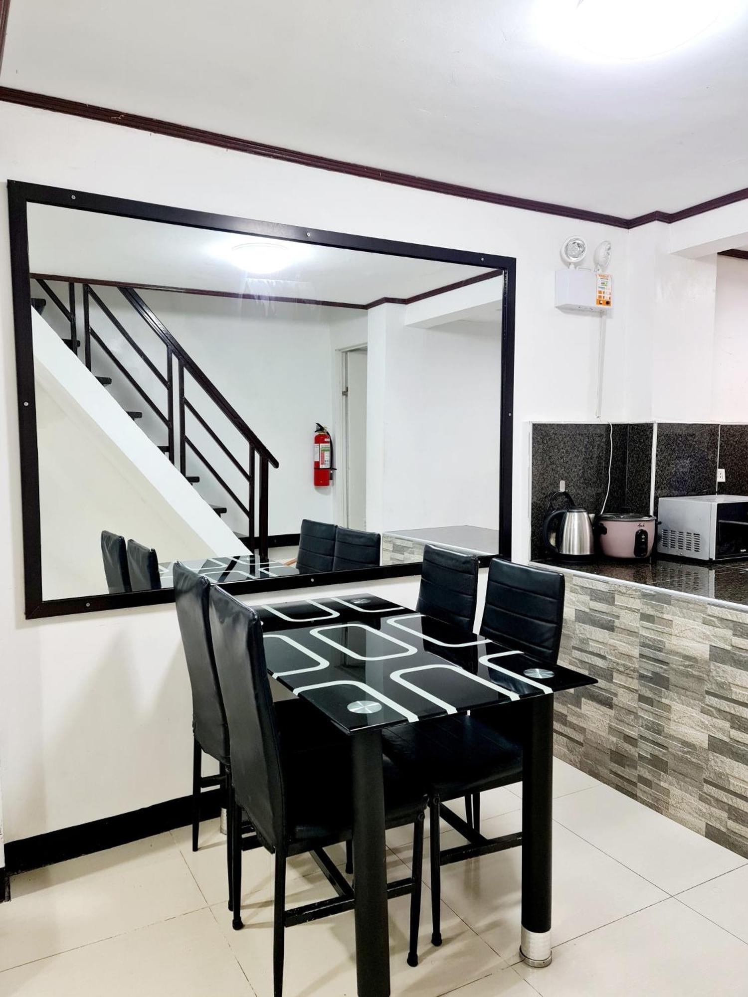 Calapan City Fully Furnished House Transient Near Xentromall L39 Ngoại thất bức ảnh