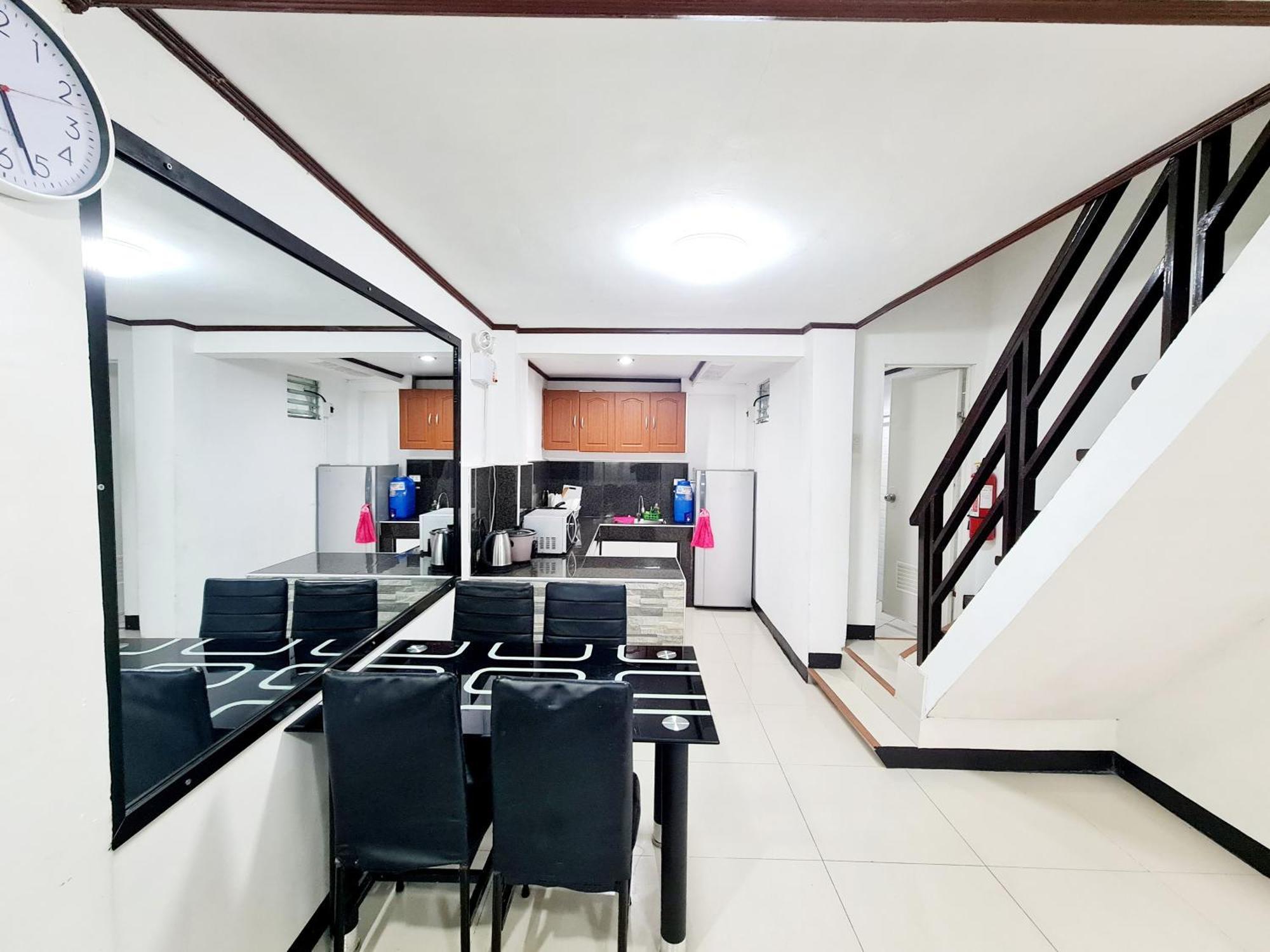 Calapan City Fully Furnished House Transient Near Xentromall L39 Ngoại thất bức ảnh